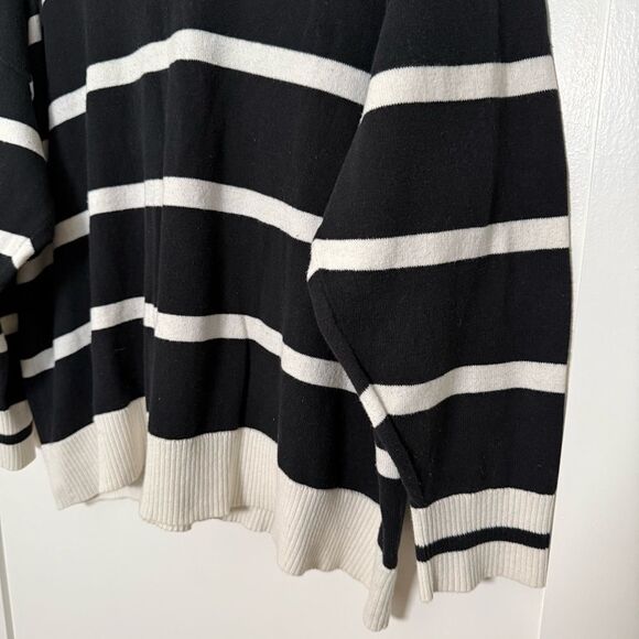 Torrid Sweater Sz 3X Black White Striped Knit Collared V Neck Preppy Office - Picture 3 of 12